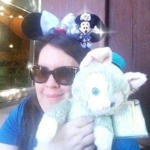 Meet your Posher, Christina